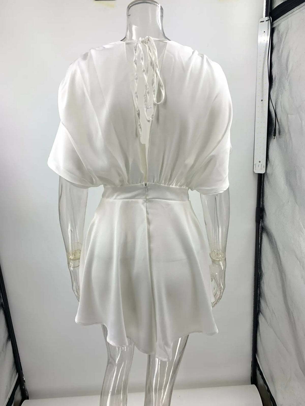 Jump Suits for Women 2025 Summer New Deep V Temperament Commuter Low-cut Sexy Fashion Waist Satin Jumpsuit Women Monos Mujer